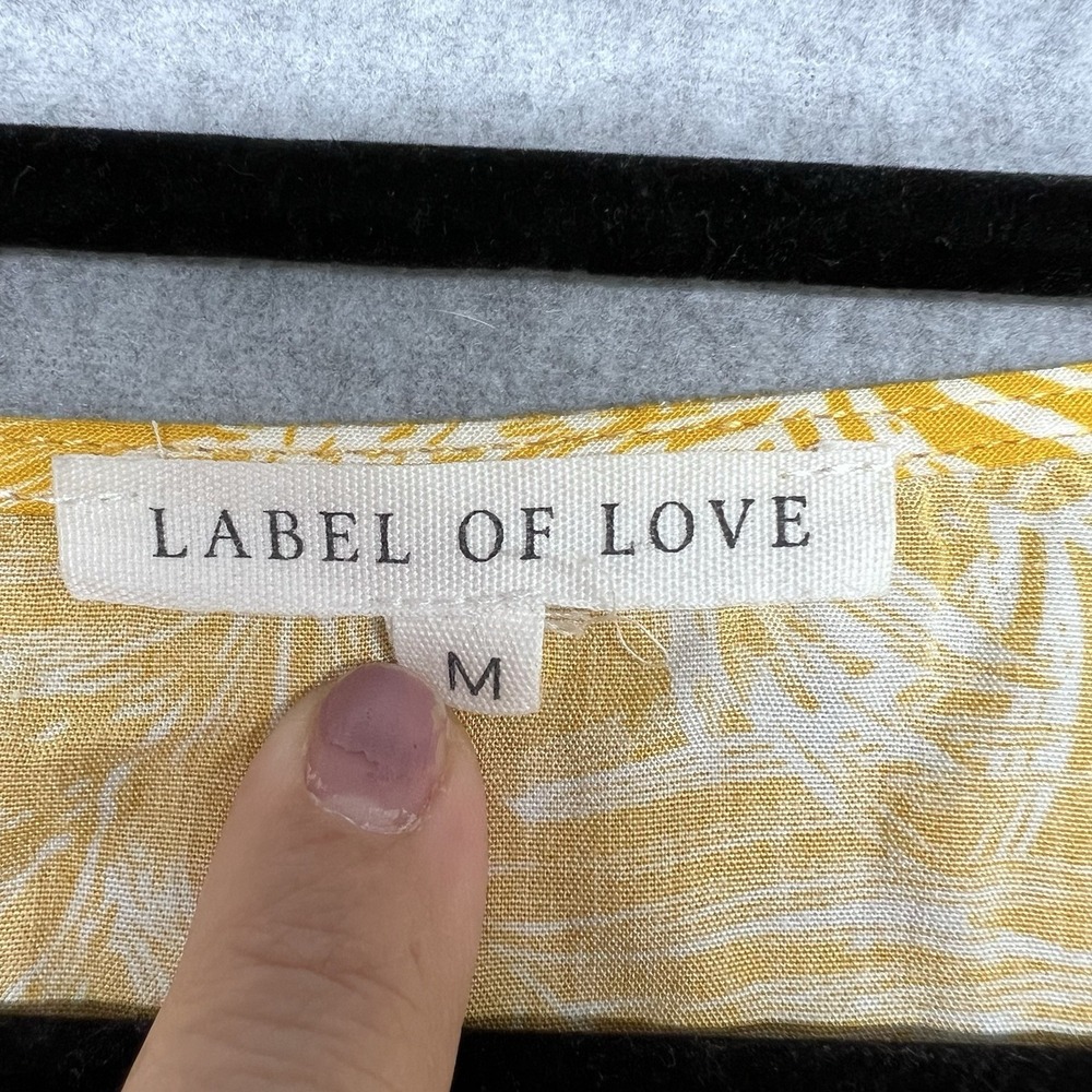 Label Of Love Babydoll Dress Yellow Floral‎ Hi Low Flutter Sleeve Size Med Flowy - Picture 3 of 14